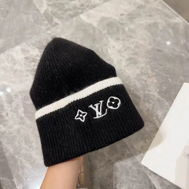 LV hat 62 (43)